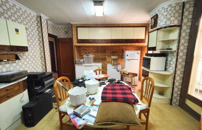 Resale - Apartment / flat - Torrevieia - Center