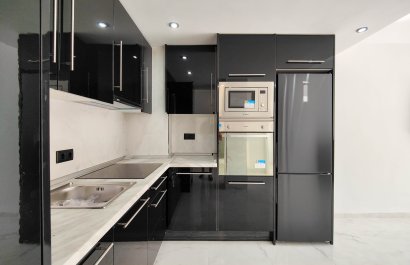 Resale - Apartment / flat - Torrevieia - Punta Prima