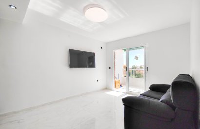 Resale - Apartment / flat - Torrevieia - Punta Prima