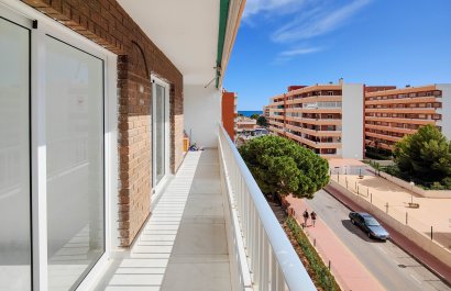 Resale - Apartment / flat - Torrevieia - Punta Prima