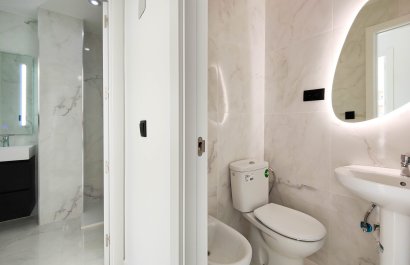 Resale - Apartment / flat - Torrevieia - Punta Prima