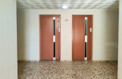 Resale - Apartment / flat - Torrevieia - Punta Prima