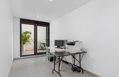 Resale - Villa - San Miguel de Salinas - Mirador De San Miguel