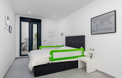 Resale - Villa - San Miguel de Salinas - Mirador De San Miguel