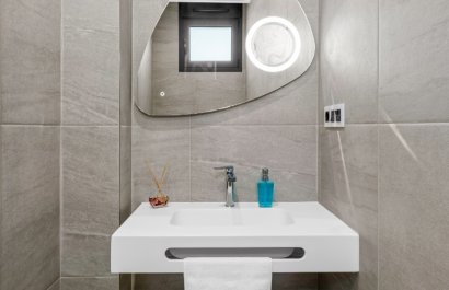 Resale - Villa - San Miguel de Salinas - Mirador De San Miguel