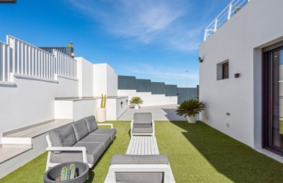 Resale - Villa - San Miguel de Salinas - Mirador De San Miguel