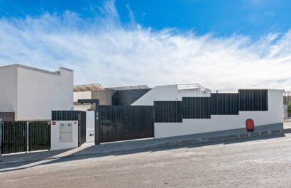 Resale - Villa - San Miguel de Salinas - Mirador De San Miguel