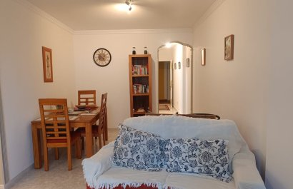 Resale - Apartment / flat - Rafal