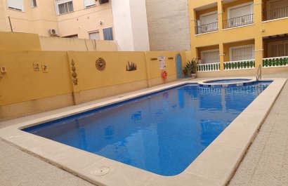 Resale - Apartment / flat - Rafal