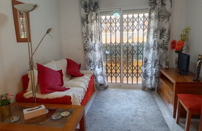 Resale - Apartment / flat - Rafal