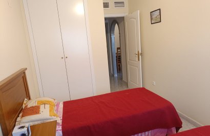 Resale - Apartment / flat - Rafal