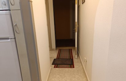 Resale - Apartment / flat - Rafal