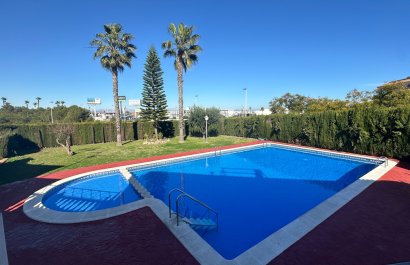 Resale - Apartment / flat - Torrevieia - Torrevieja