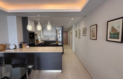 Resale - Apartment / flat - Torrevieia - Costa Blanca