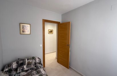 Resale - Apartment / flat - Torrevieia - Costa Blanca