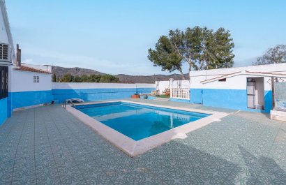 Resale - Villa - Hondón de las Nieves