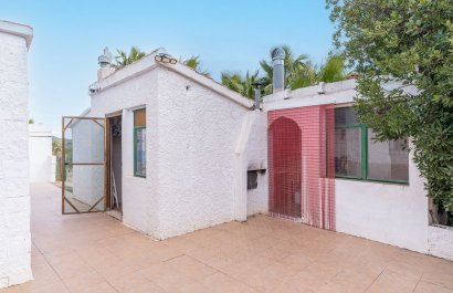 Resale - Villa - Hondón de las Nieves