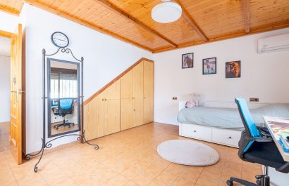 Resale - Villa - Hondón de las Nieves