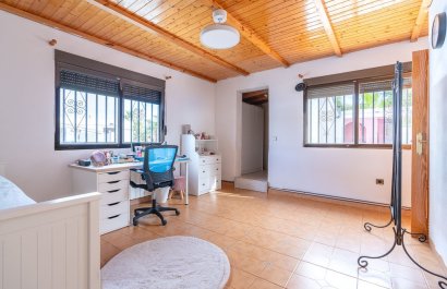 Resale - Villa - Hondón de las Nieves