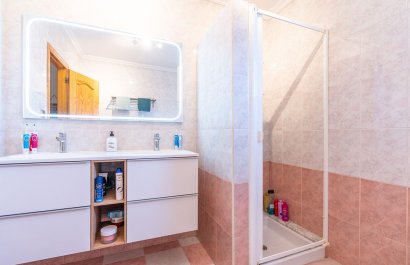 Resale - Villa - Hondón de las Nieves