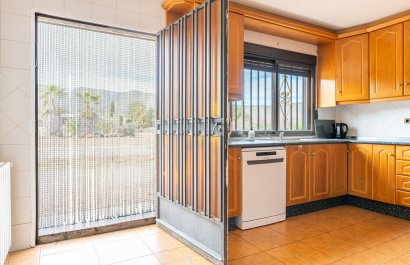 Resale - Villa - Hondón de las Nieves