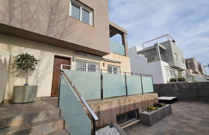 Resale - Villa - Torrevieia - Torrevieja