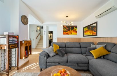 Resale - Townhouse / Duplex / Corner - Orihuela Costa - Villamartín