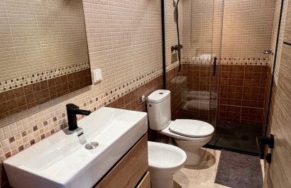 Resale - Apartment / flat - Santa Pola - Puerto