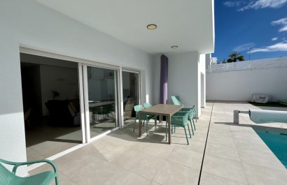 Resale - Villa - Benijofar