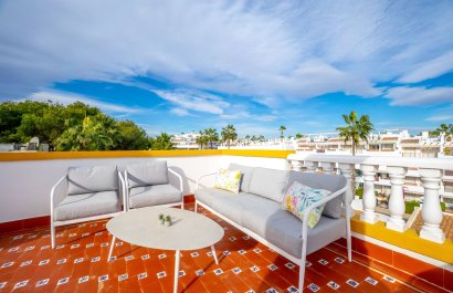 Resale - Villa - Orihuela Costa - Villamartín