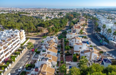 Resale - Villa - Orihuela Costa - Villamartín