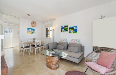 Resale - Villa - Orihuela Costa - Villamartín