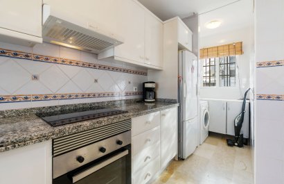 Resale - Villa - Orihuela Costa - Villamartín