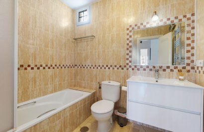 Resale - Villa - Orihuela Costa - Villamartín