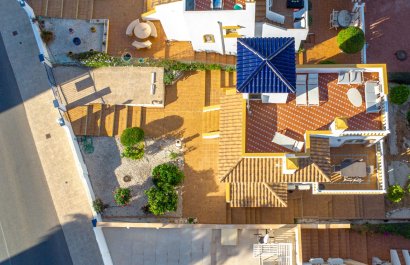 Resale - Villa - Orihuela Costa - Villamartín