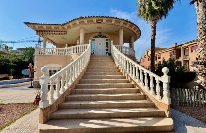 Resale - Villa - Benferri