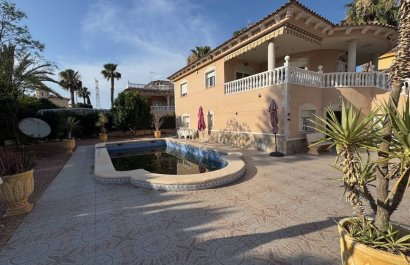 Resale - Villa - Benferri