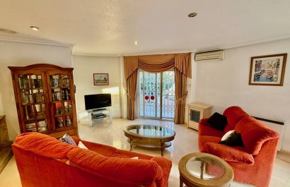 Resale - Villa - Benferri