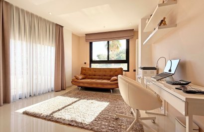 Resale - Villa - Orihuela Costa - Villamartín