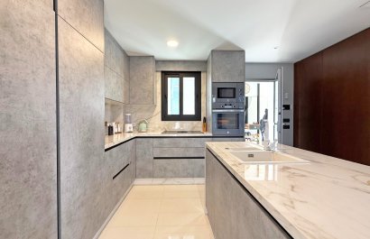 Resale - Villa - Orihuela Costa - Villamartín