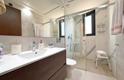 Resale - Villa - Orihuela Costa - Villamartín