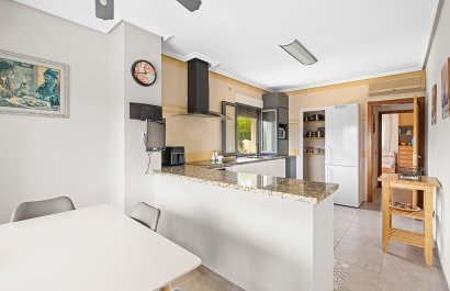 Resale - Villa - Alicante - Rebolledo