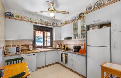 Resale - Villa - Bigastro