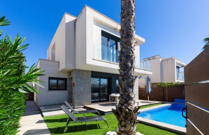 Resale - Villa - Vistabella