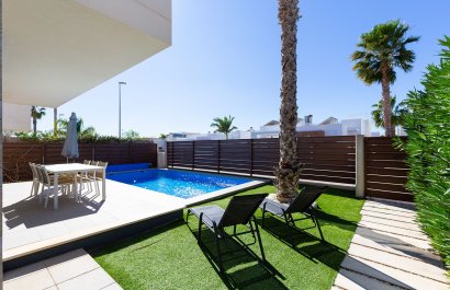 Resale - Villa - Vistabella