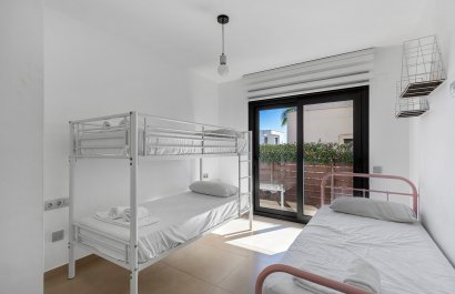 Resale - Villa - Vistabella