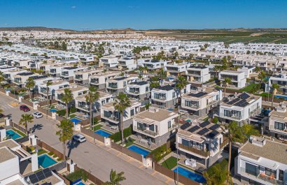 Resale - Villa - Vistabella