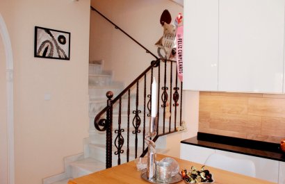 Resale - Villa - Villamartín - PAU 8