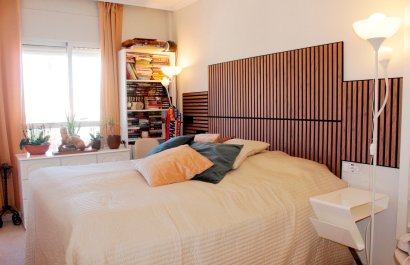 Resale - Villa - Villamartín - PAU 8