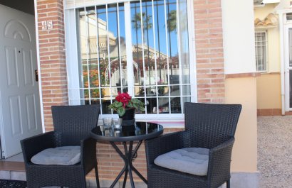 Resale - Villa - Villamartín - PAU 8